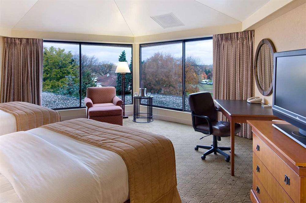 Indian Lakes Hotel Bloomingdale Zimmer foto